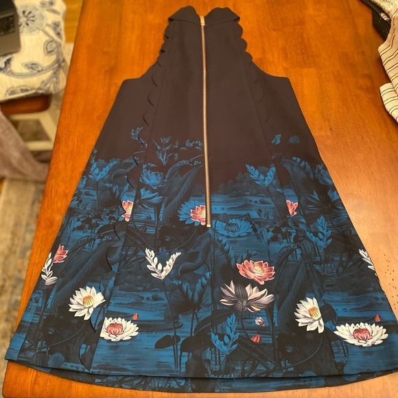 TED BAKER LONDON EURELA WONDERLAND SCALLOPED A-LINE DRESS- WORN ONCE- SIZE 2 - Picture 8 of 13